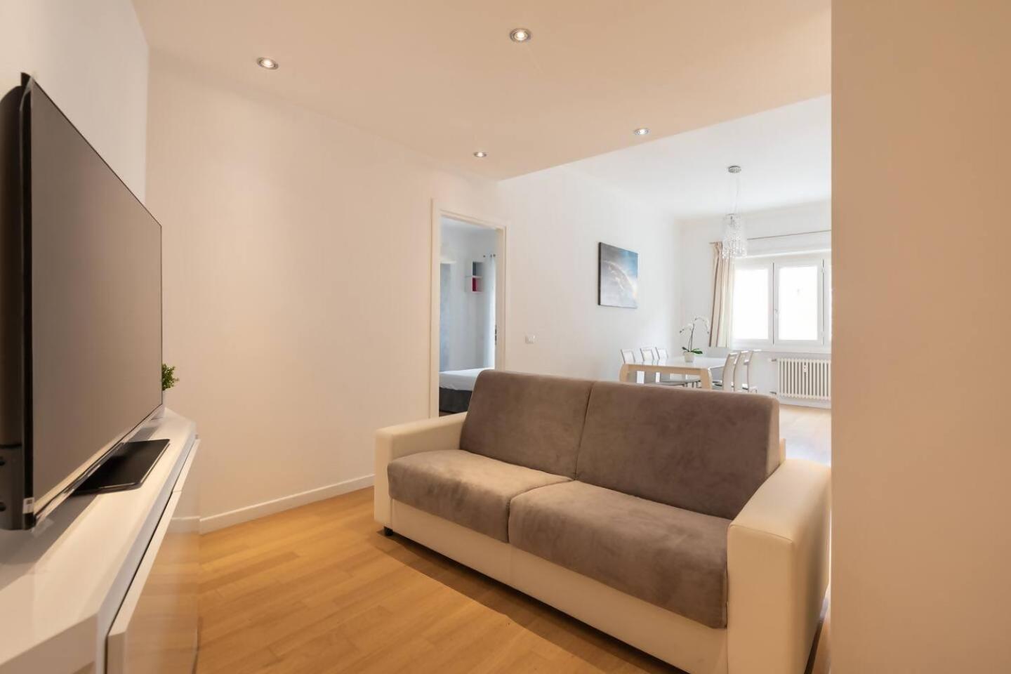 Apartment Elegante E Luminoso Con Metro Vicina Rome