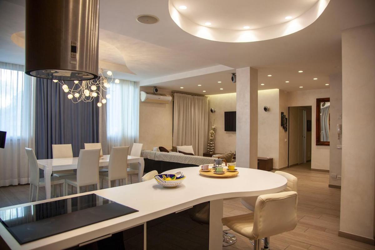 Luxury In Steps From Metro A Cornelia Rome