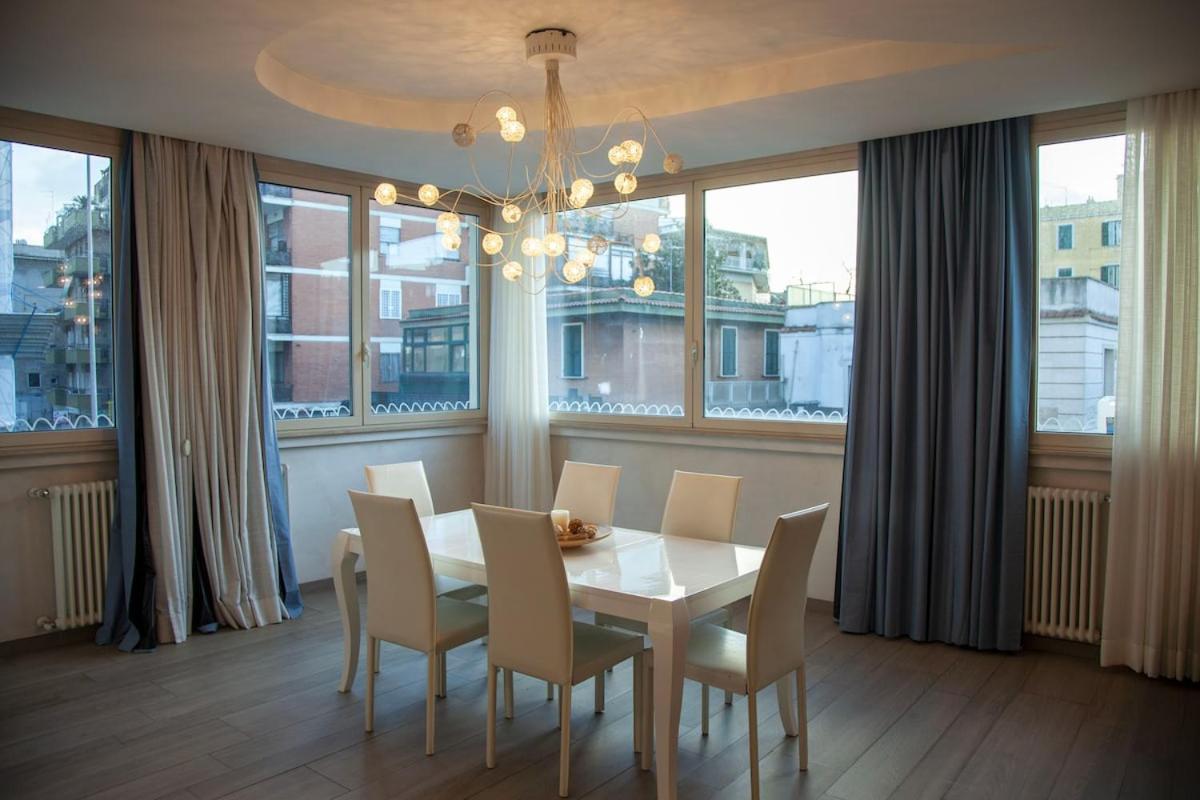 Luxury In Steps From Metro A Cornelia *