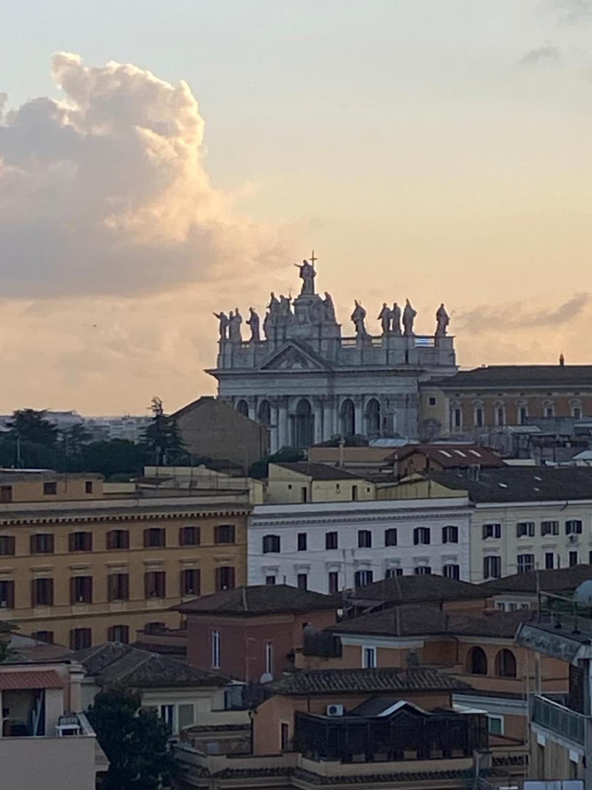 Urban Concept Santa Croce In Gerusalemme - Entire Rome