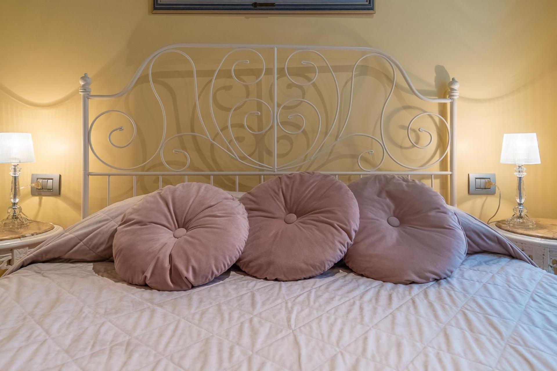 Secret Luxury Retreat In The Heart Of The Ghetto By Houseeds Rome