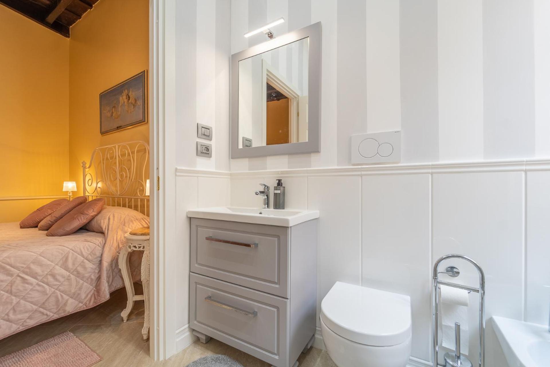 Apartment Secret Luxury Retreat In The Heart Of The Ghetto By Houseeds Rome