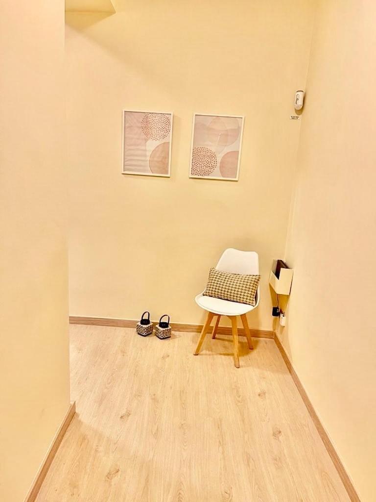 Superior Vatican Key Apartment