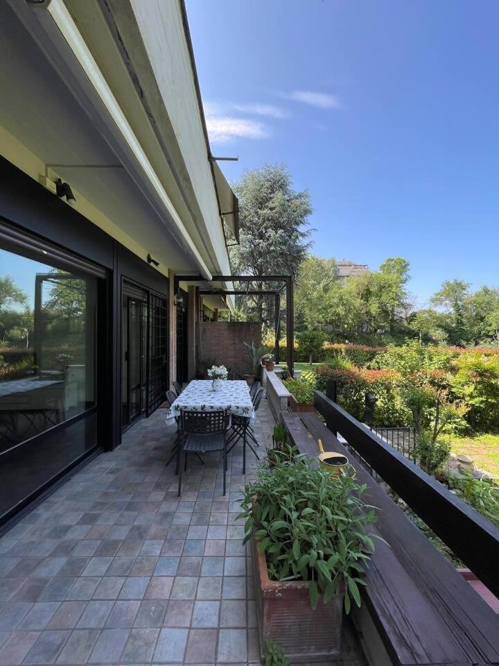 Villa La Dolce - A Tropical Garden In *