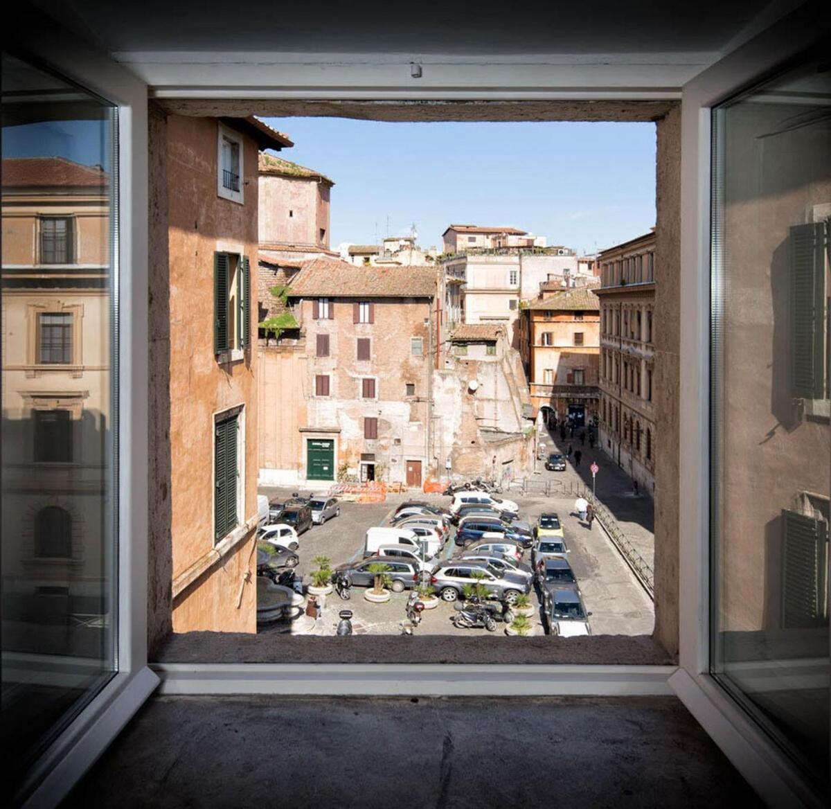 Ghetto Luxury Design Apartment *