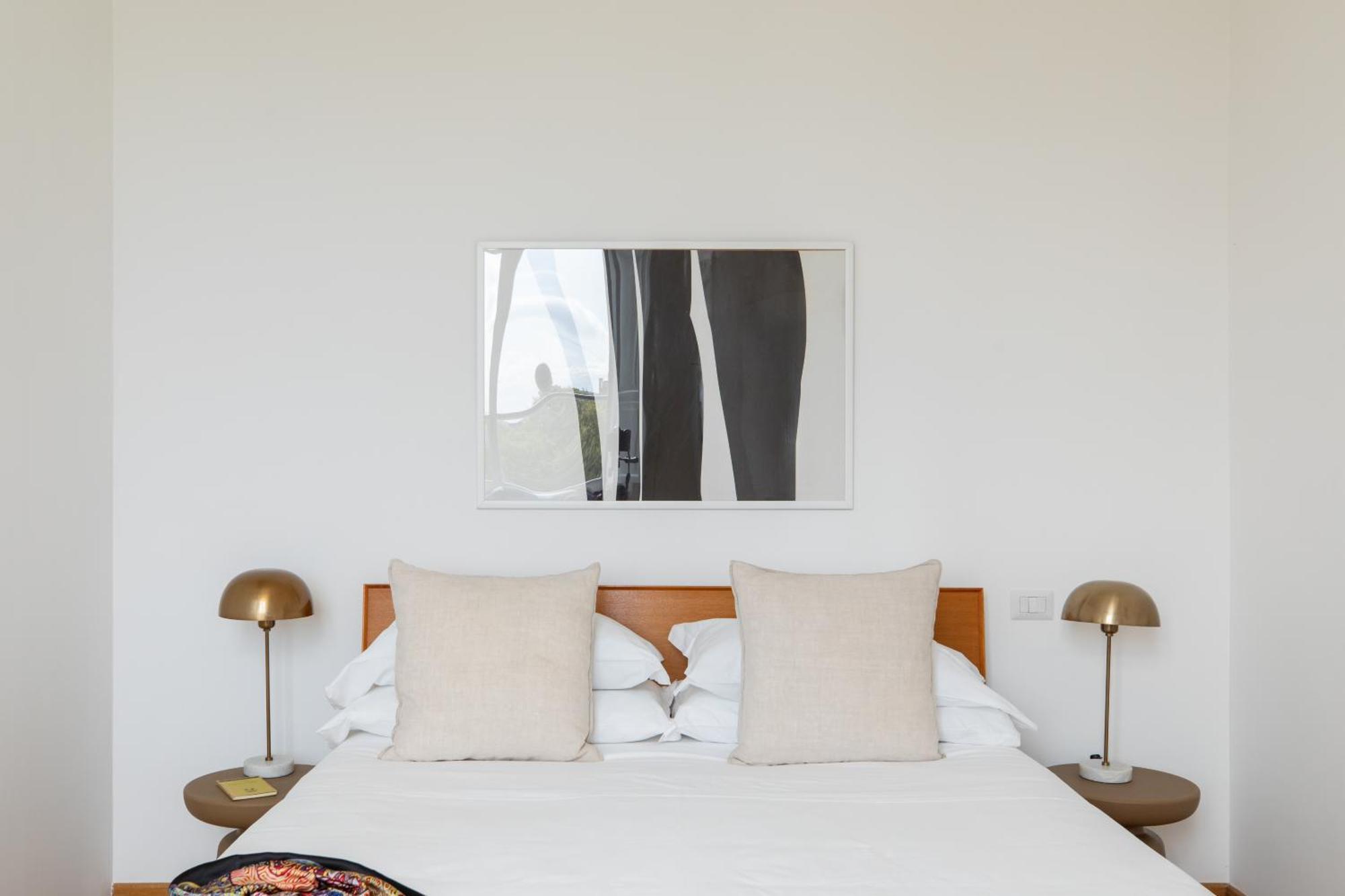 Iflat Bright & Modern Living With Panoramic View *