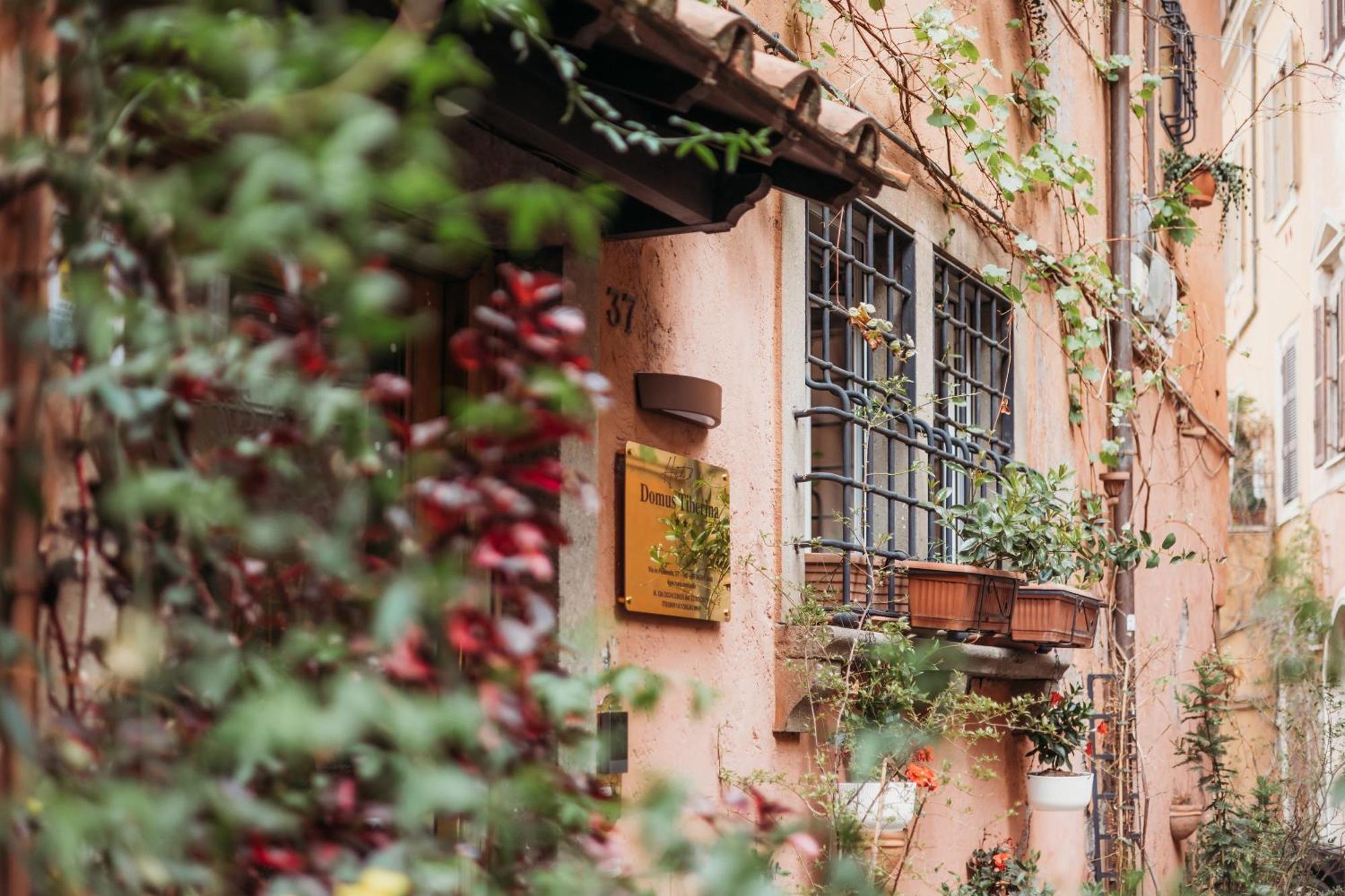 Domus Tiberina 2* Rome