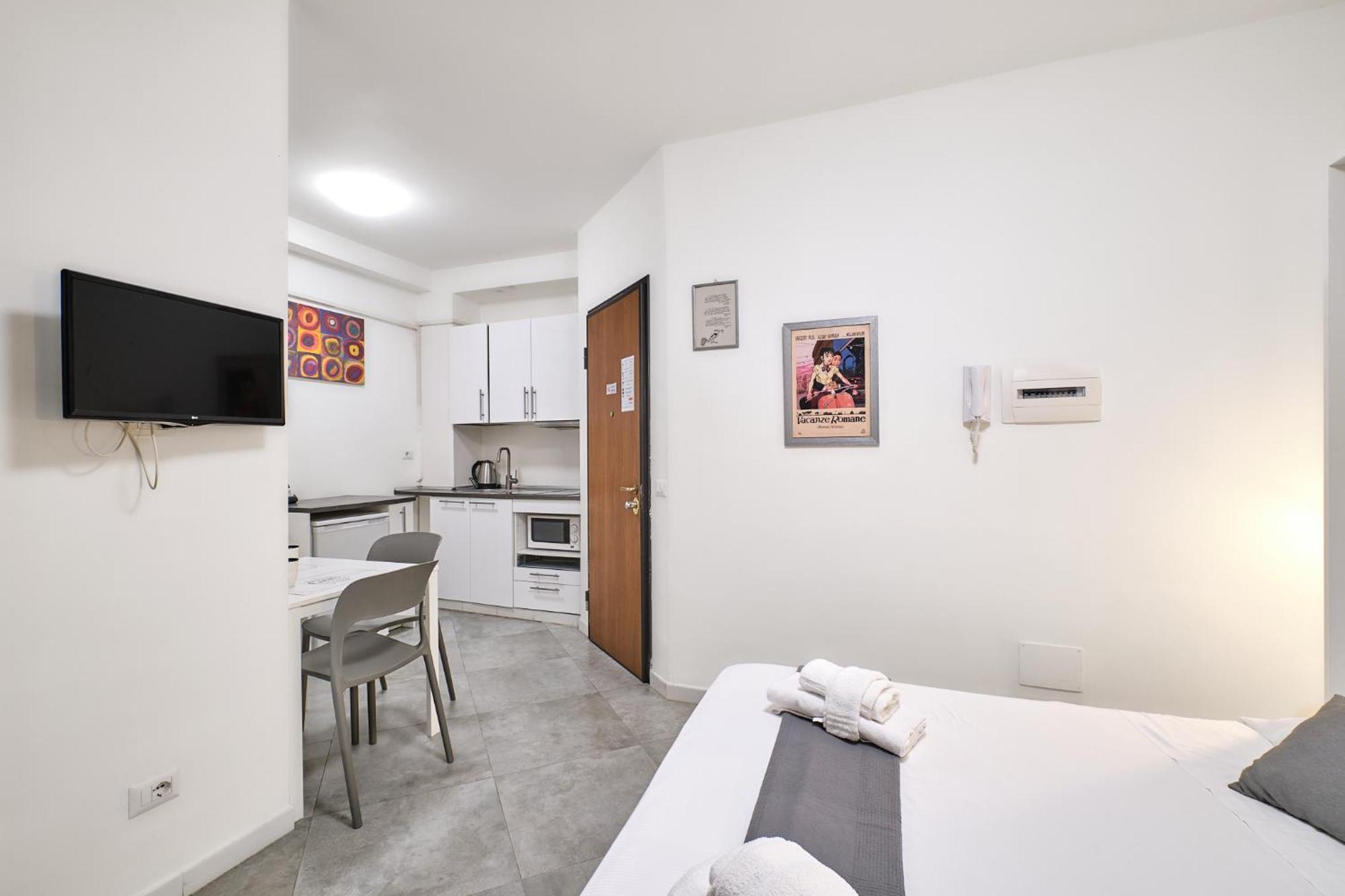 Apartment 4 Level Rome