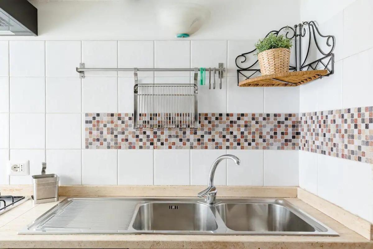 Apartment Trevi Fountain - Modern In 17th-century Palazzo Rome