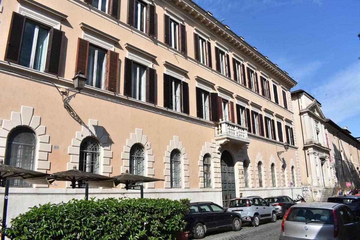 Casa Beatrice, Trastevere * Rome