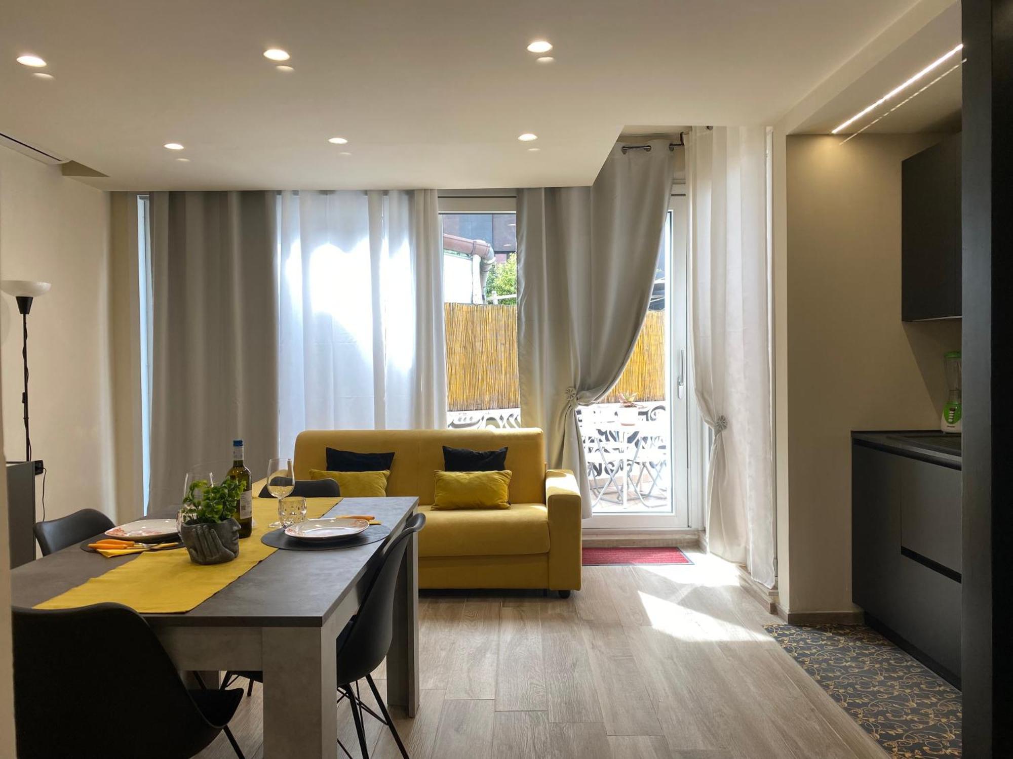 Piramide Romantic Apartment