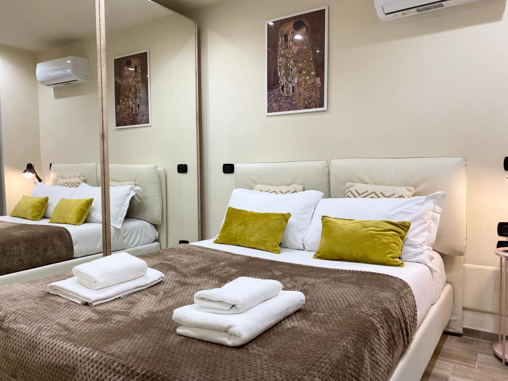 Piramide Romantic Apartment