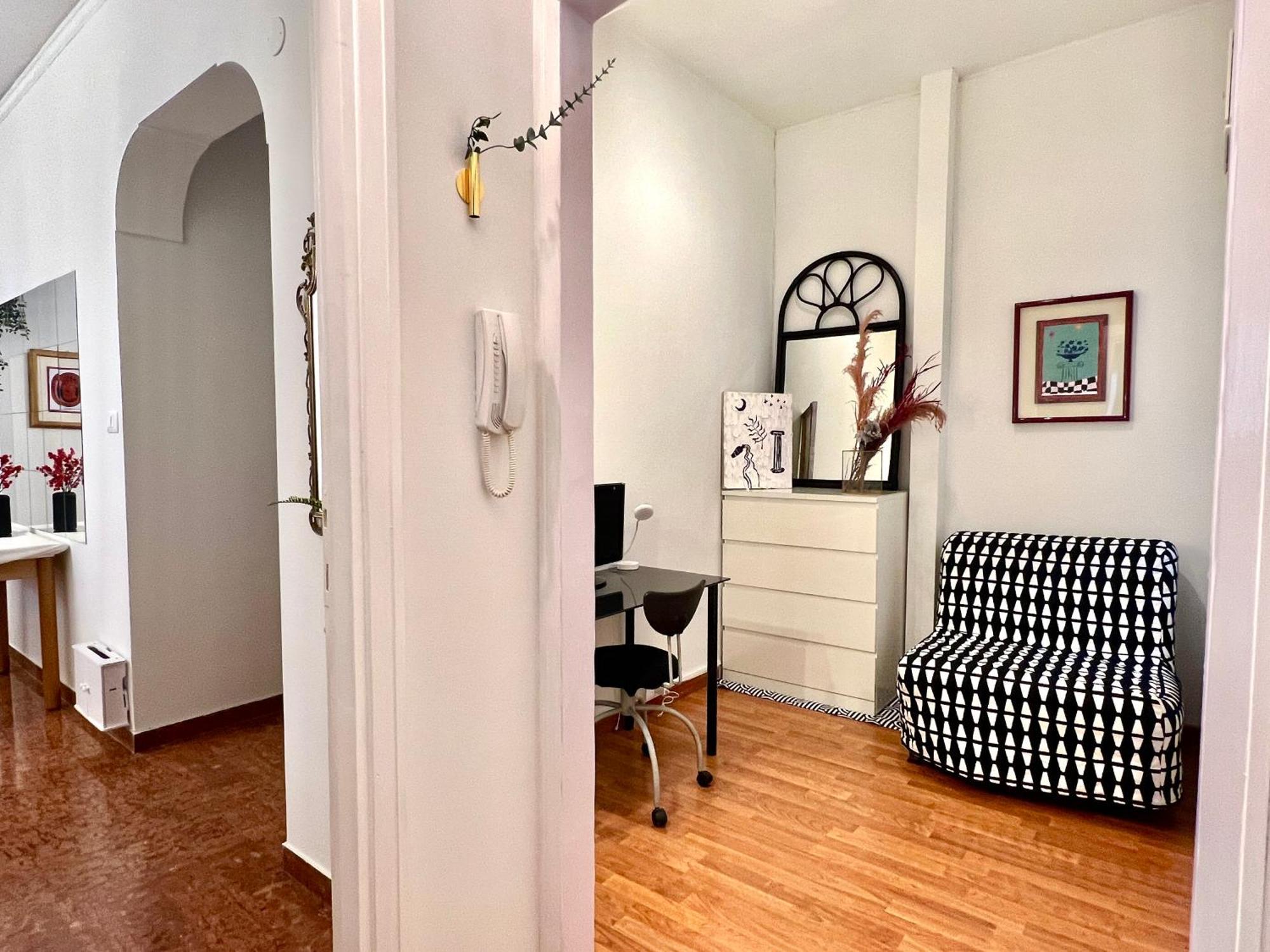 Appia Antica Apartment, Subway, Near Colosseum, Design & Comfort, Balcony Apartment Rome