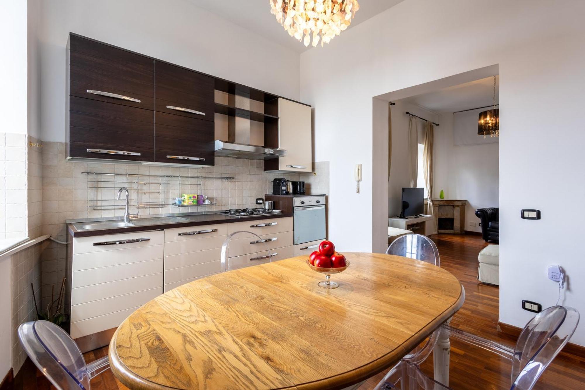 Iflat Spanish Steps Elegant & Spacious