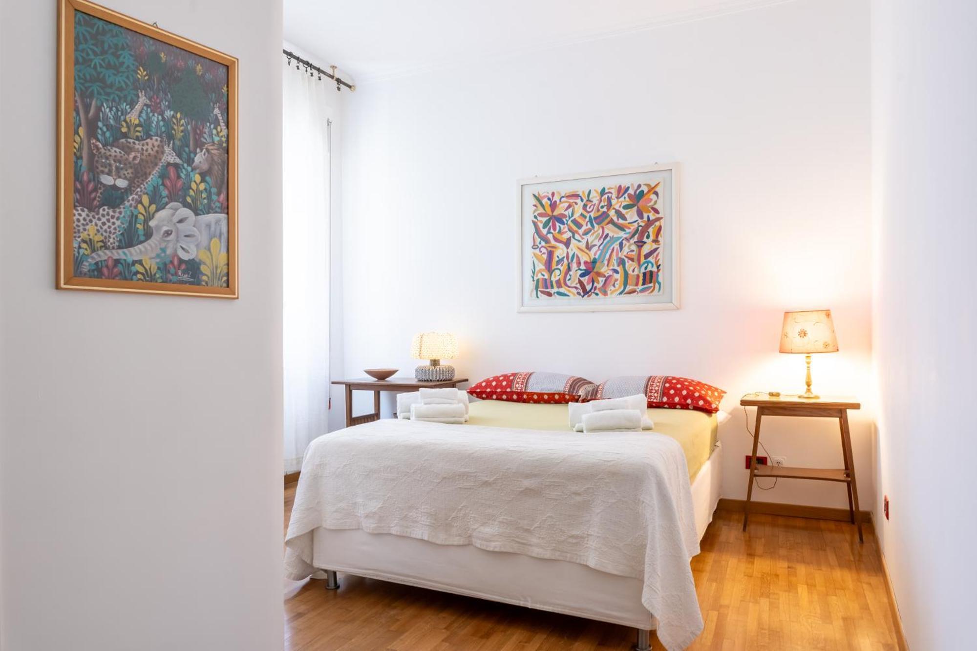 Apartment Sempione-metro B, Vintage Apartment, Ac, Wifi *