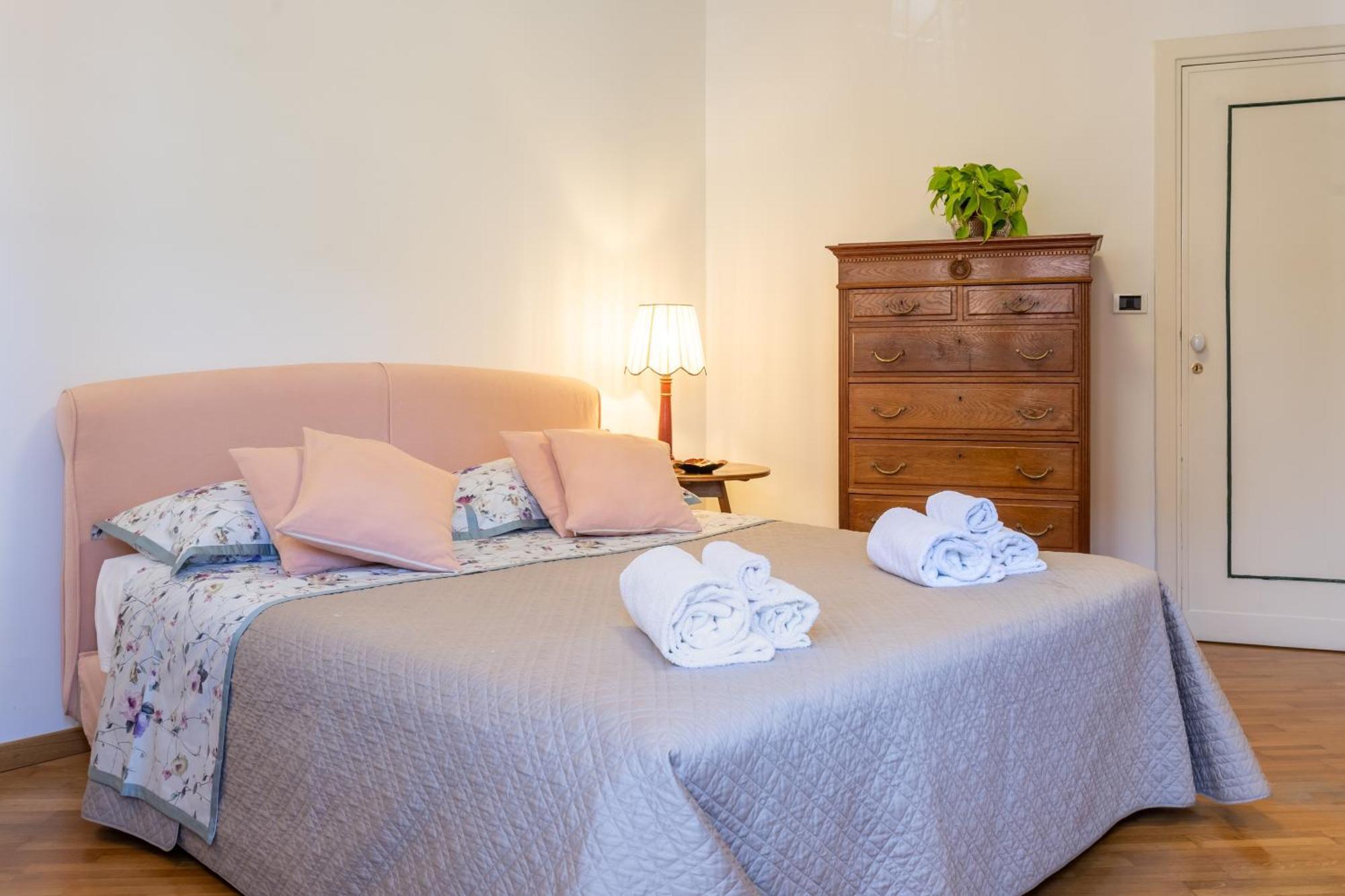 Sempione-metro B, Vintage Apartment, Ac, Wifi Apartment *