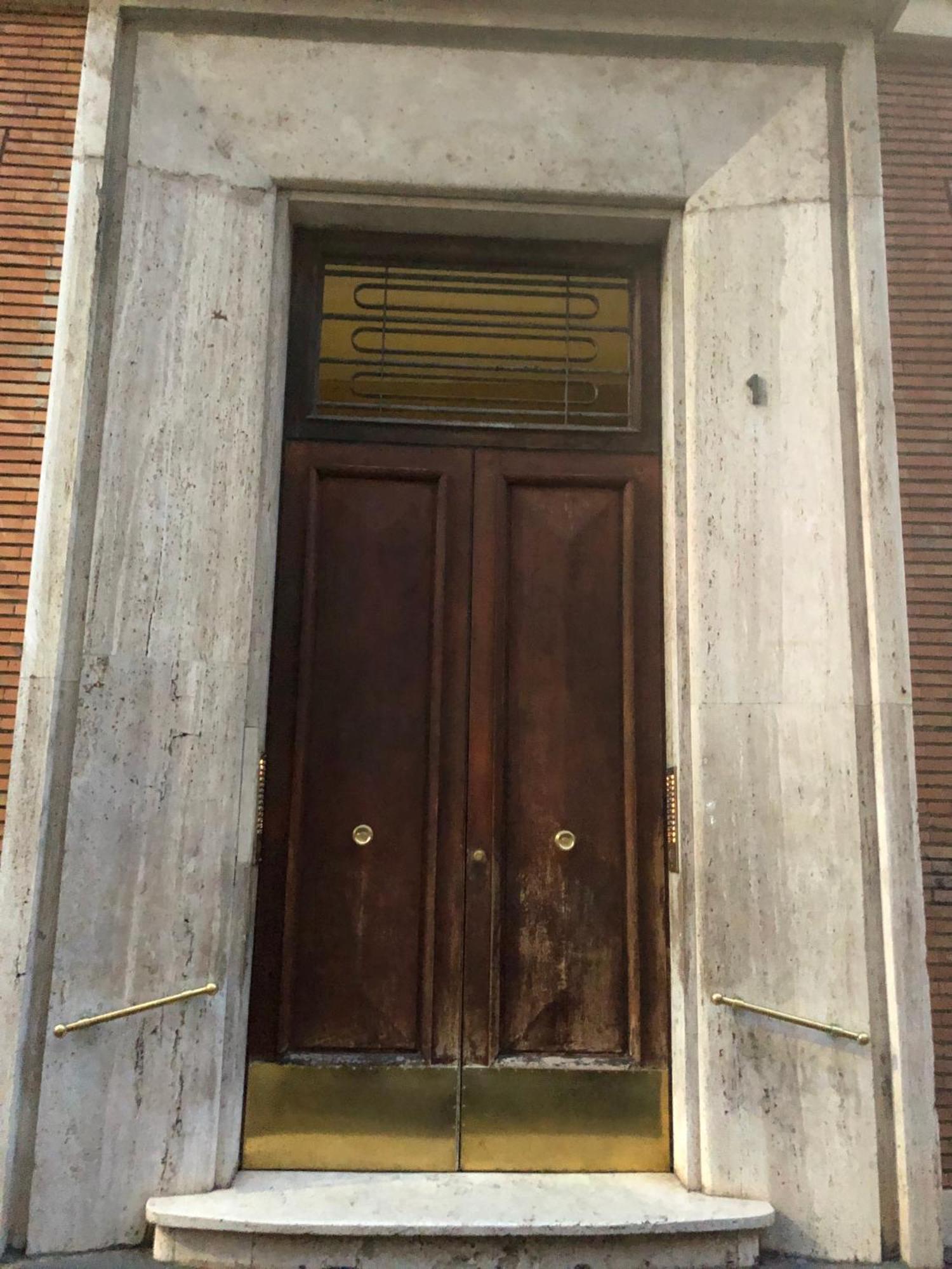 Secret Garden In Apartment Rome