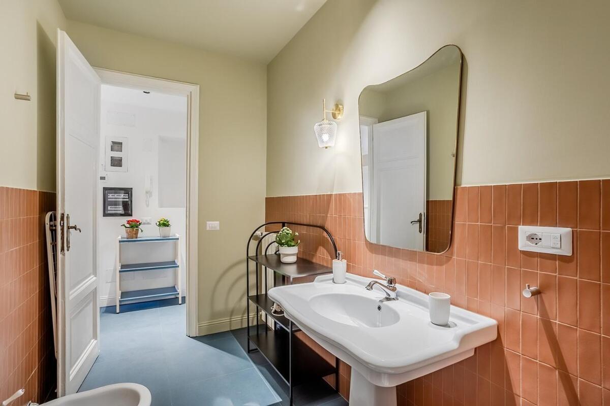 Apartment Flowers - Grande Casa A Montesacro Rome