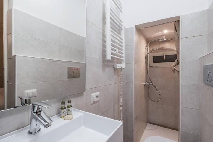 Apartment Iflat Pantheon Cozy
