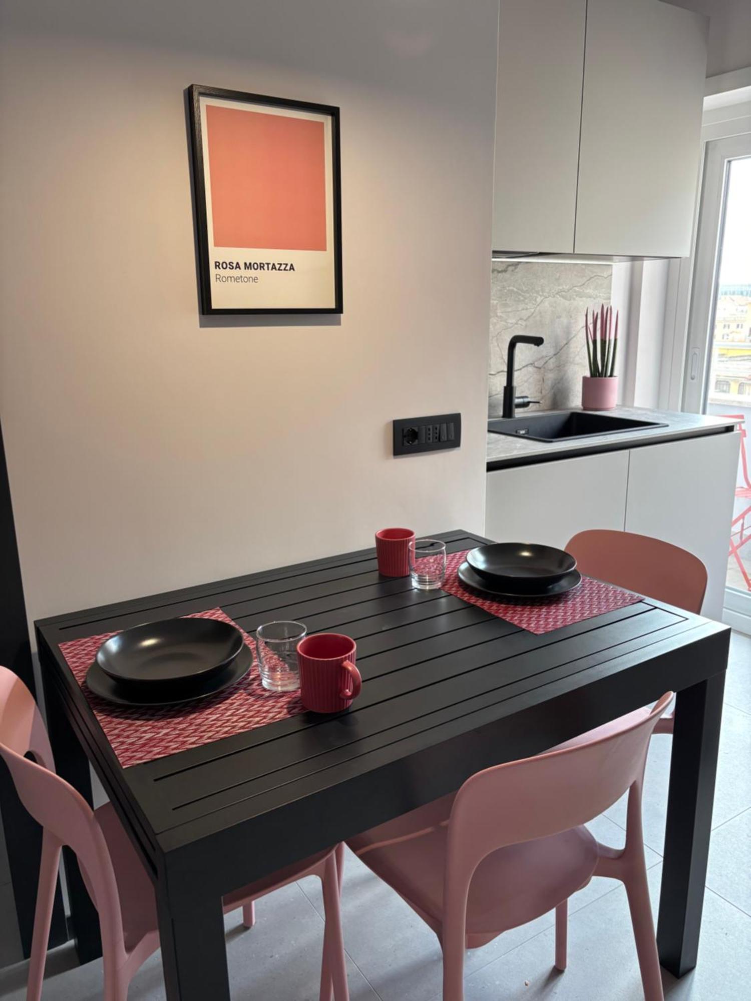 Urban Concept Santa Croce In Gerusalemme - Entire Apartment Rome