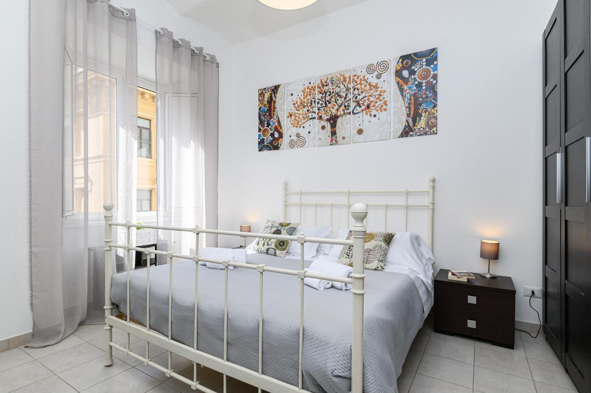 Sanniti Luigi Cozy Rome