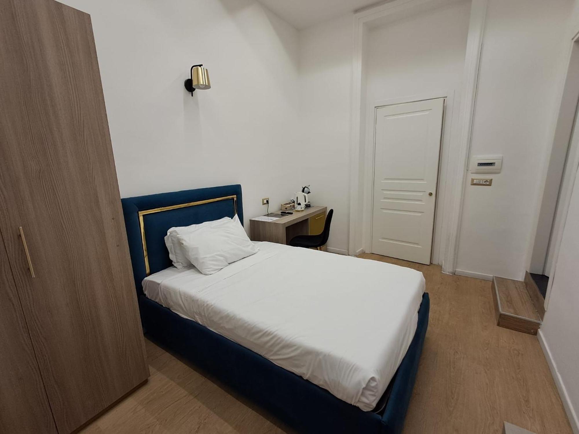 Cavour Luxury - Lr Collection Guest house *