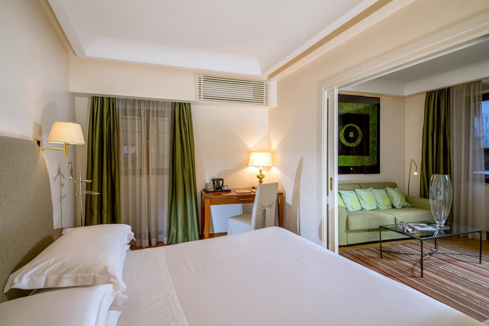 Hotel Adriano Rooftop 4*