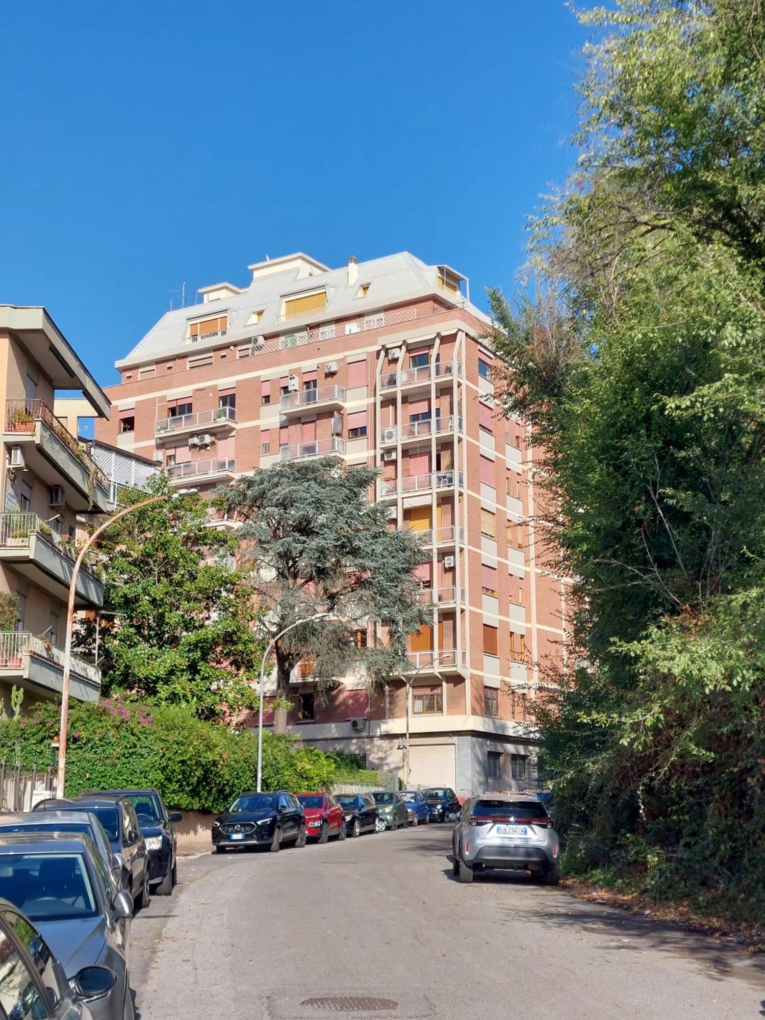Apartment 3 Passi Da Metro Marconi Rome