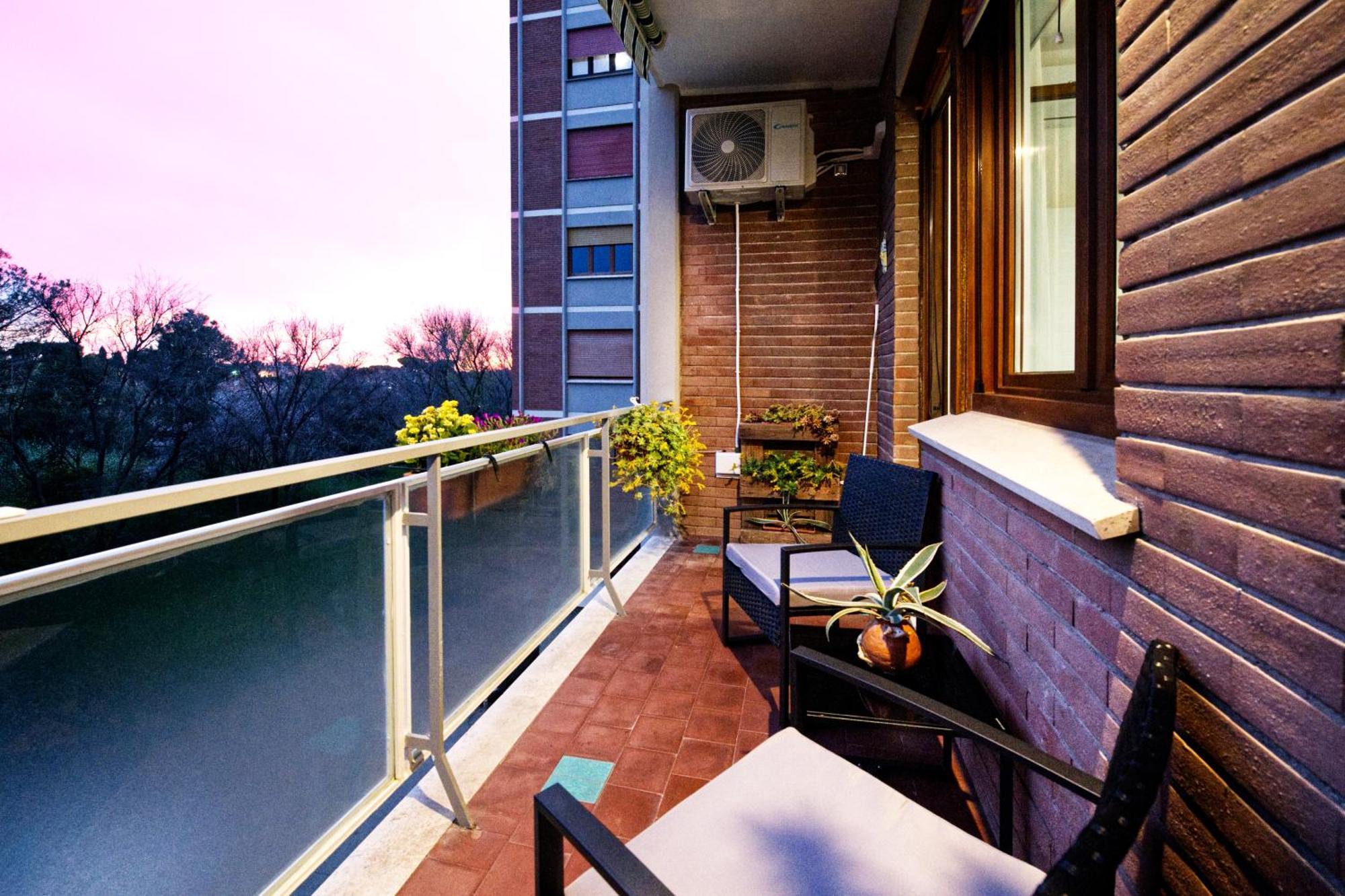 3 Passi Da Metro Marconi Apartment *