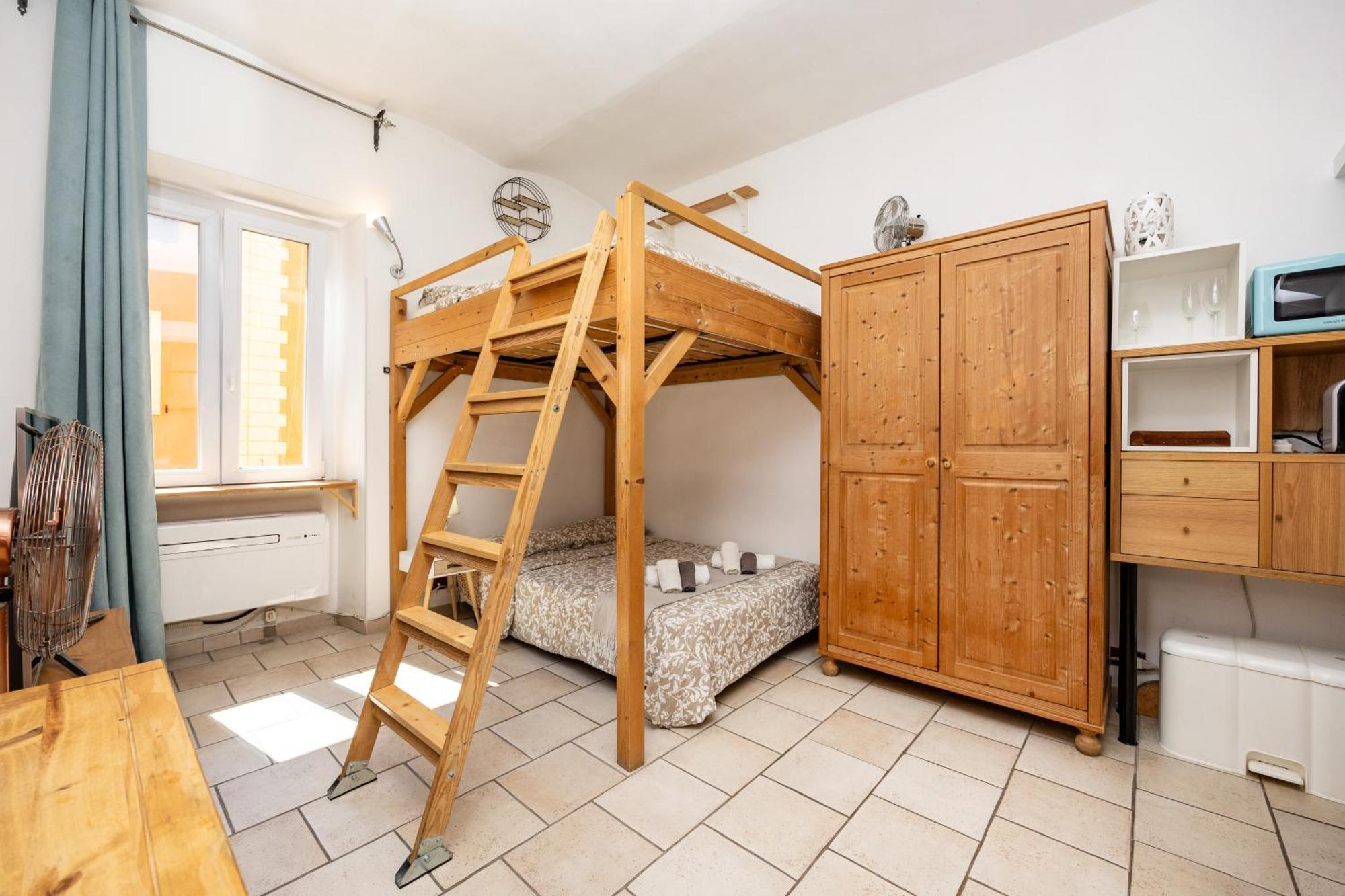 Apartment San Lorenzo , Near Termini Station Center V *