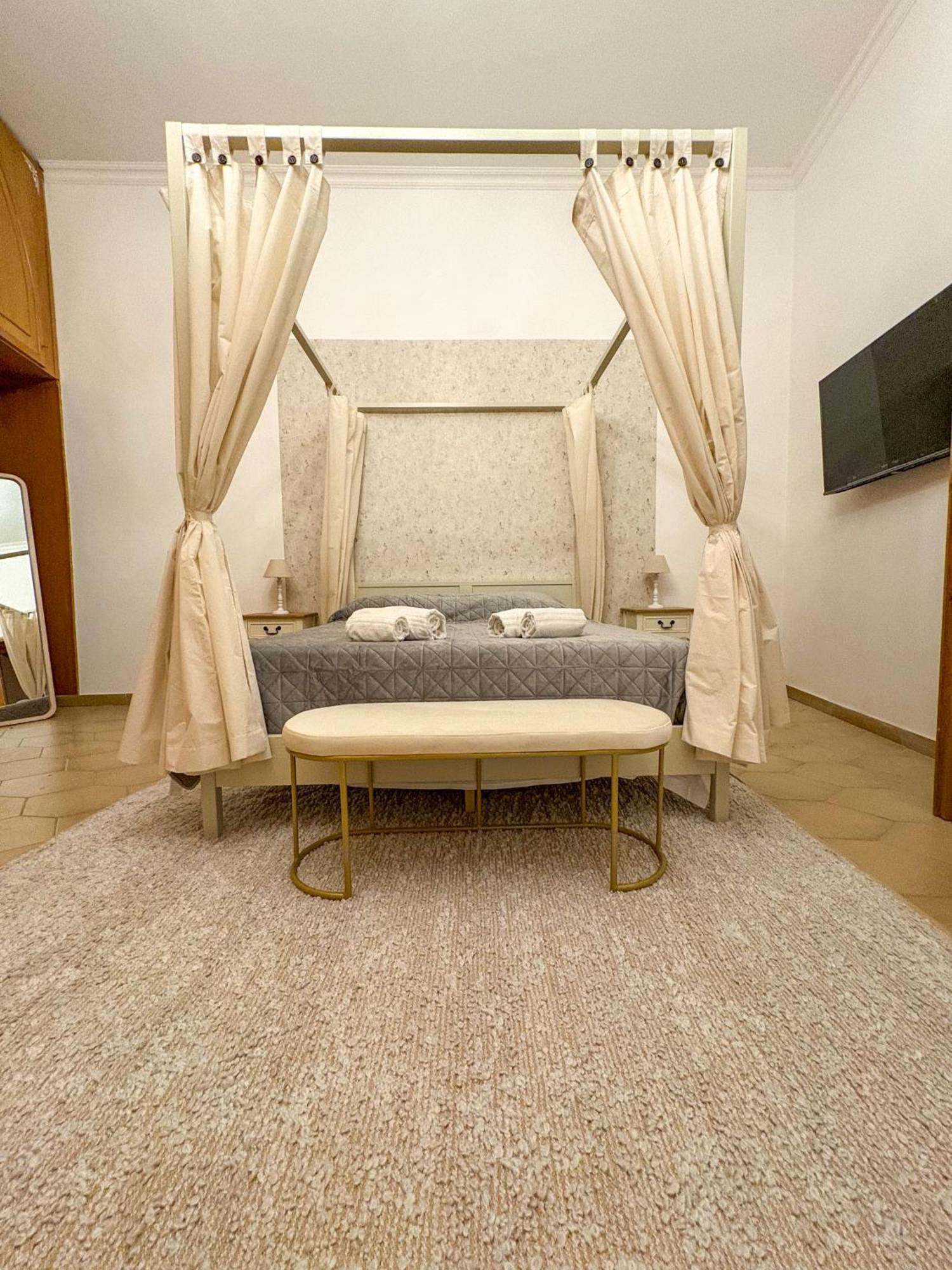 Pantheon Luxury Noble Apartment *