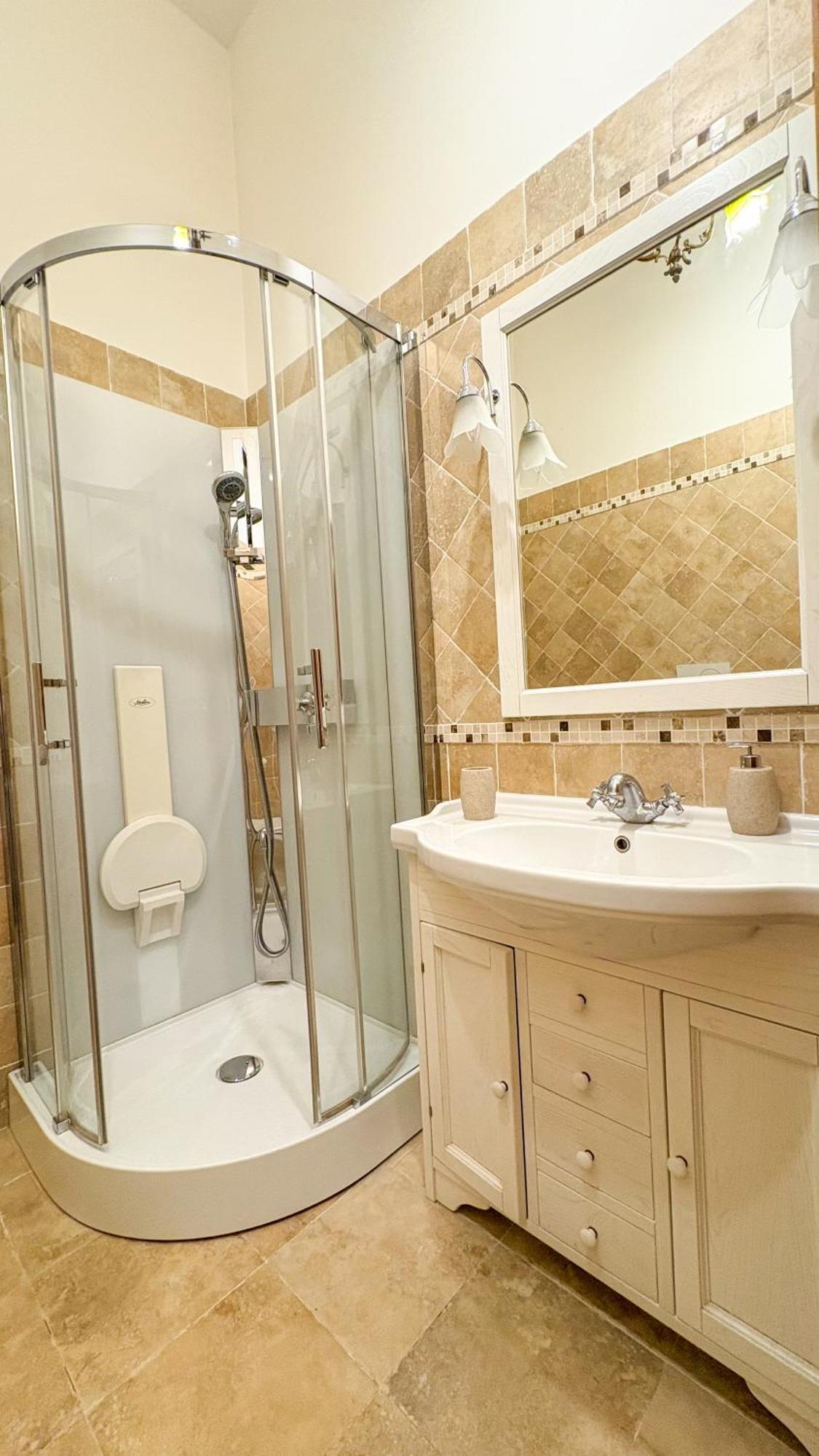 Pantheon Luxury Noble Apartment *