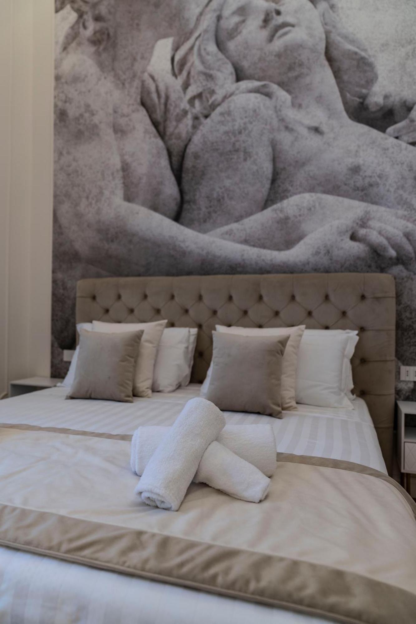 Heart Of - Pantheon View Holiday home *