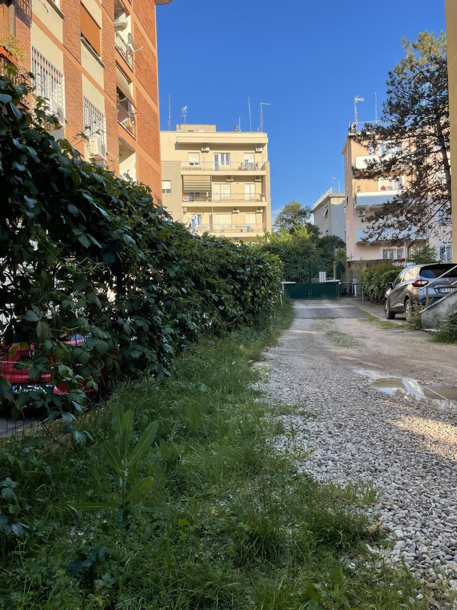Moderno 85mq Con 2 Bagni E Posto Auto Privato Apartment Rome