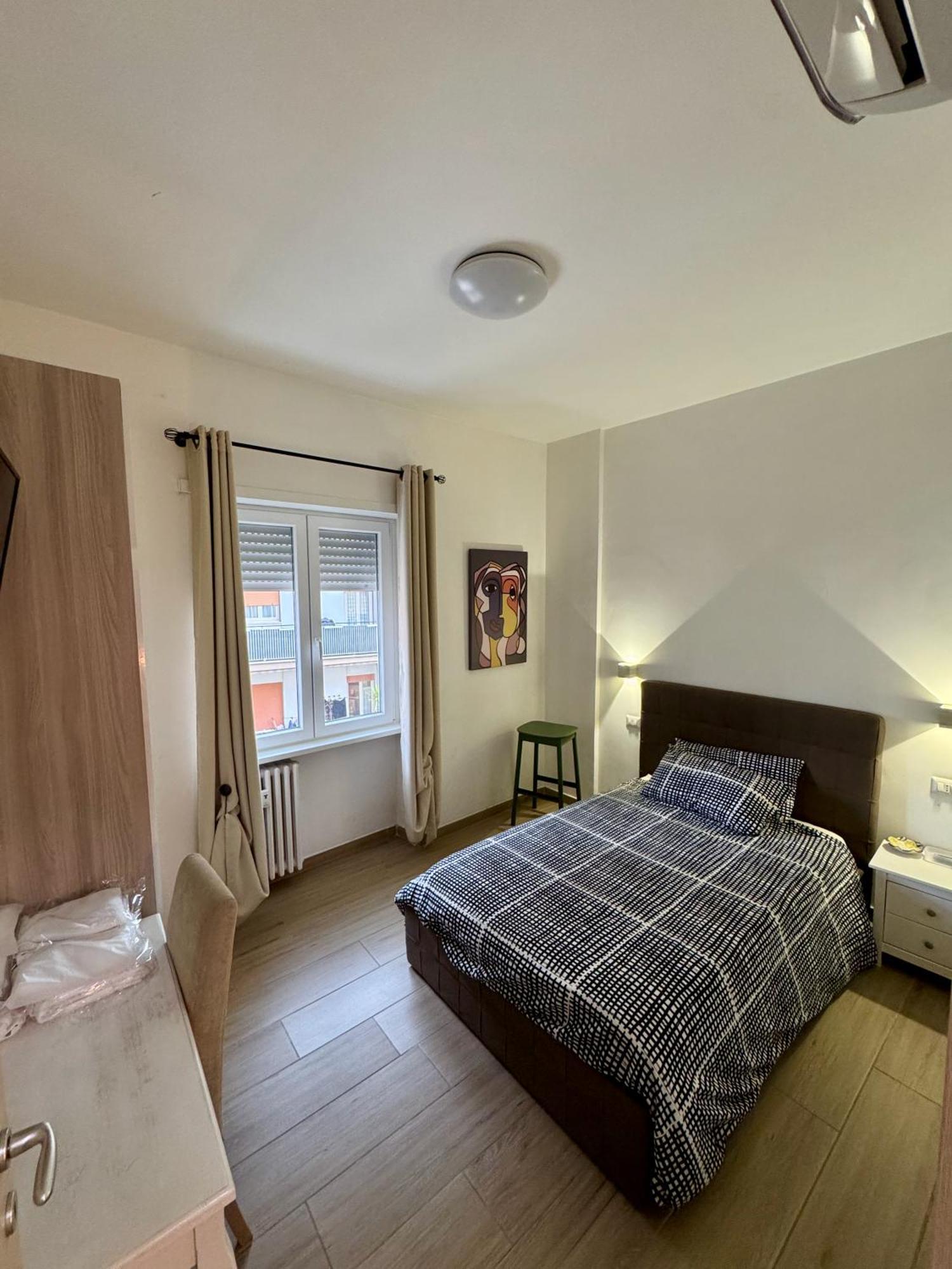 Apartment Grazioso Tiburtina - 3 Bedrooms *