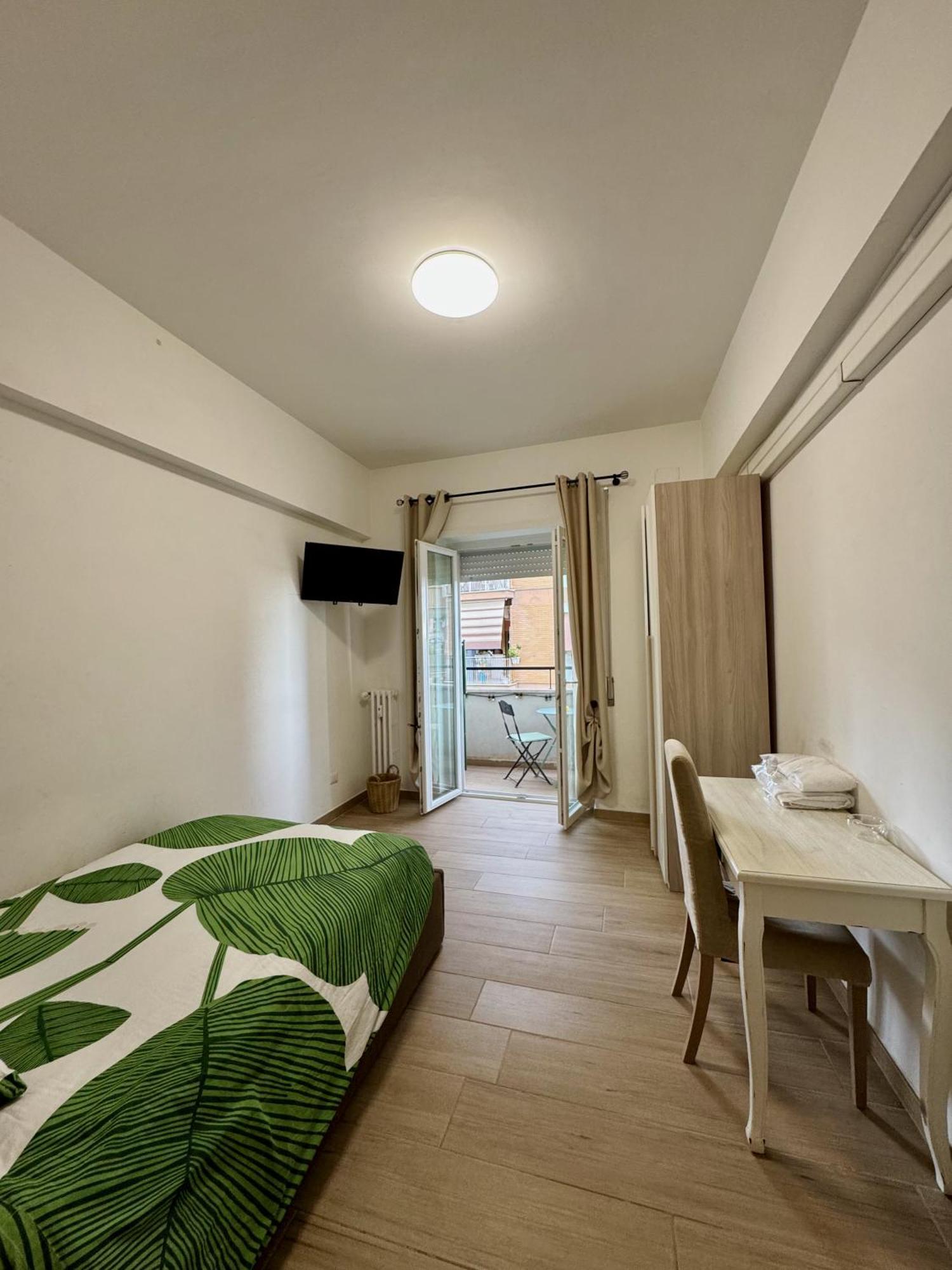 Grazioso Tiburtina - 3 Bedrooms Rome