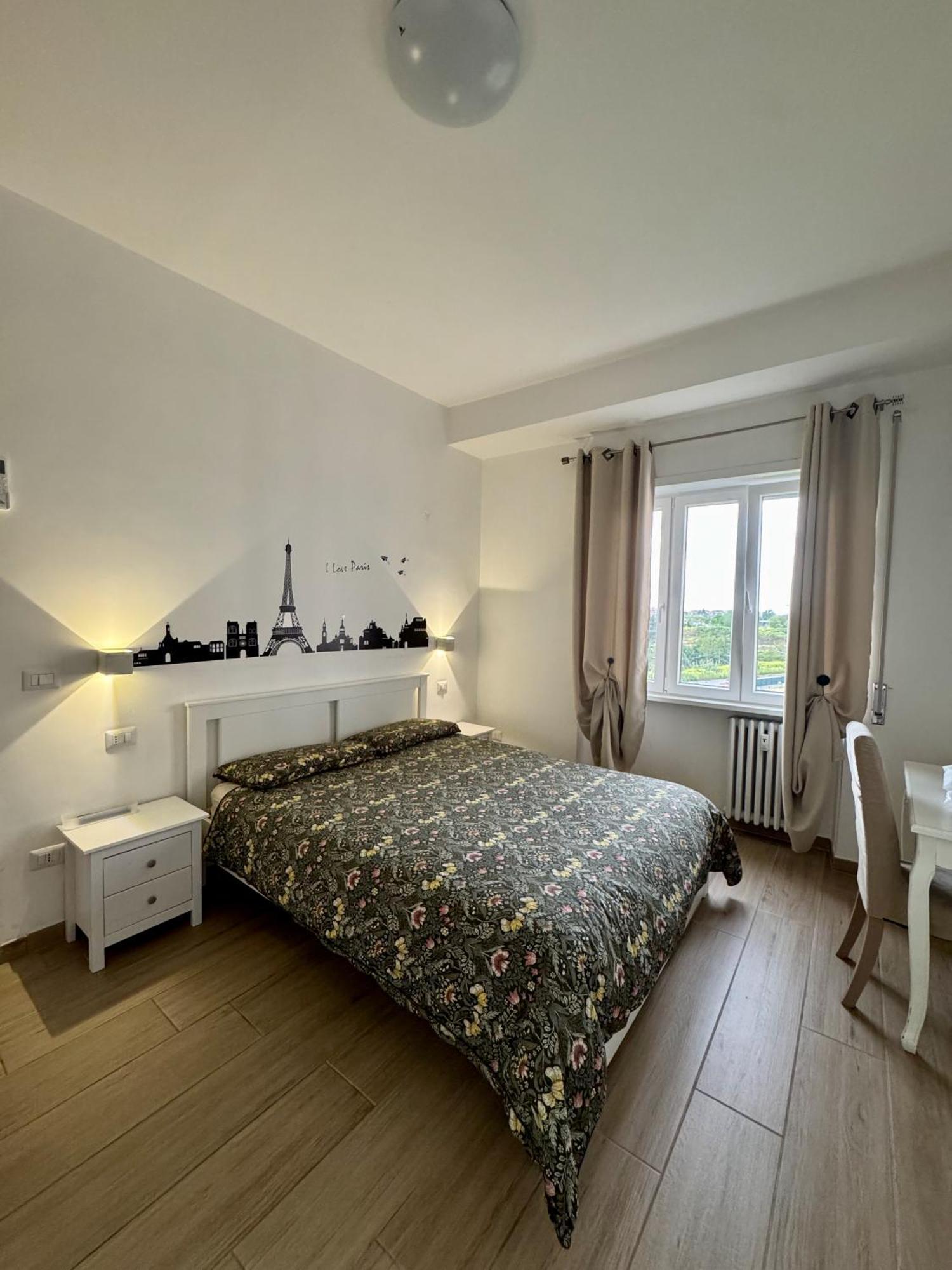 Grazioso Tiburtina - 3 Bedrooms Apartment Rome