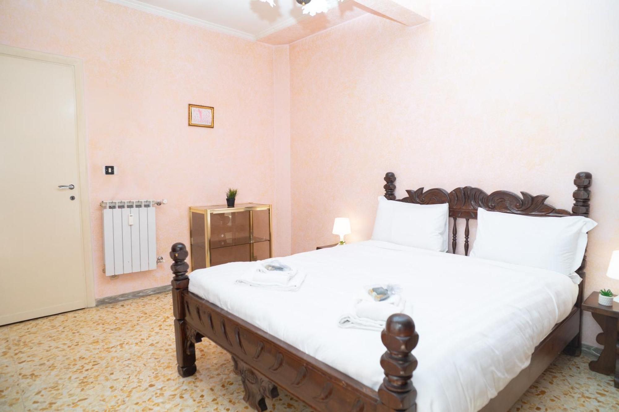 Charme Vintage And Comfort Two Steps From Metro A Apartment Rome