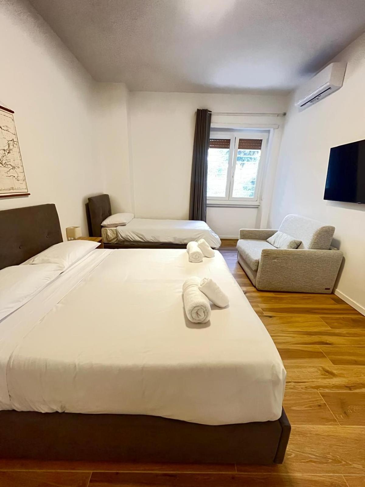 Casa Miseno, Independent Near Metro B Apartment Rome