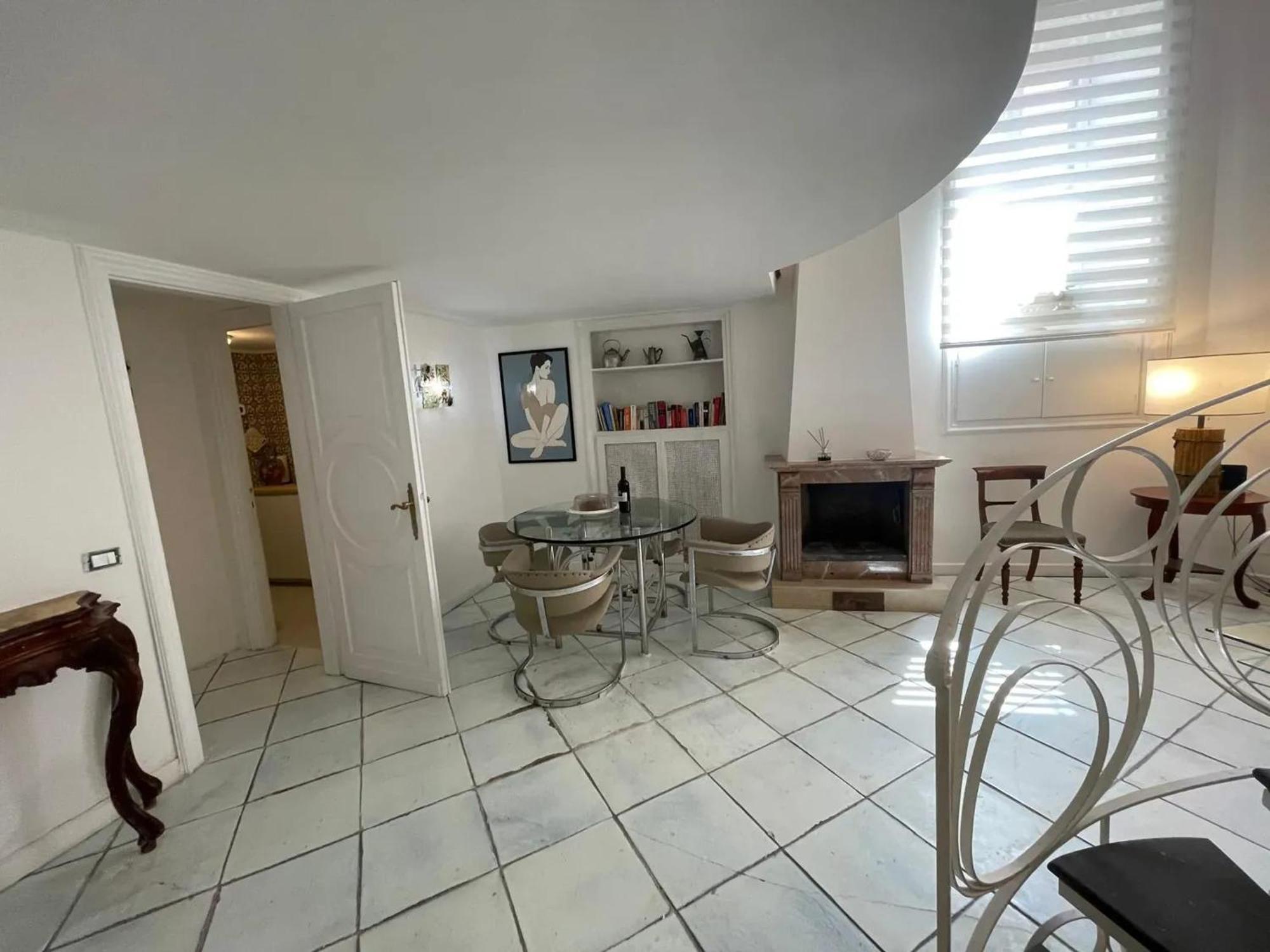 Apartment Comfortable In The Heart Of 65m² View