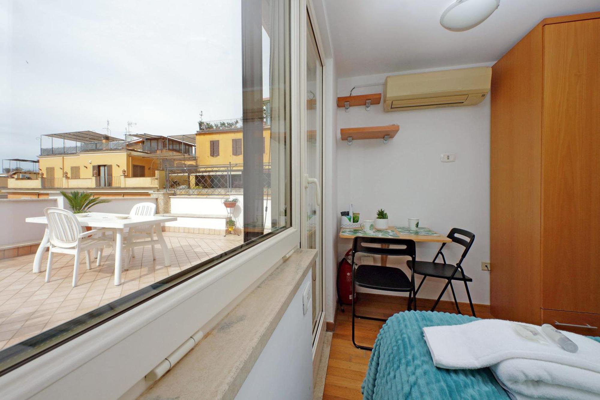 Magic Trastevere On Roof Terrace Homestay