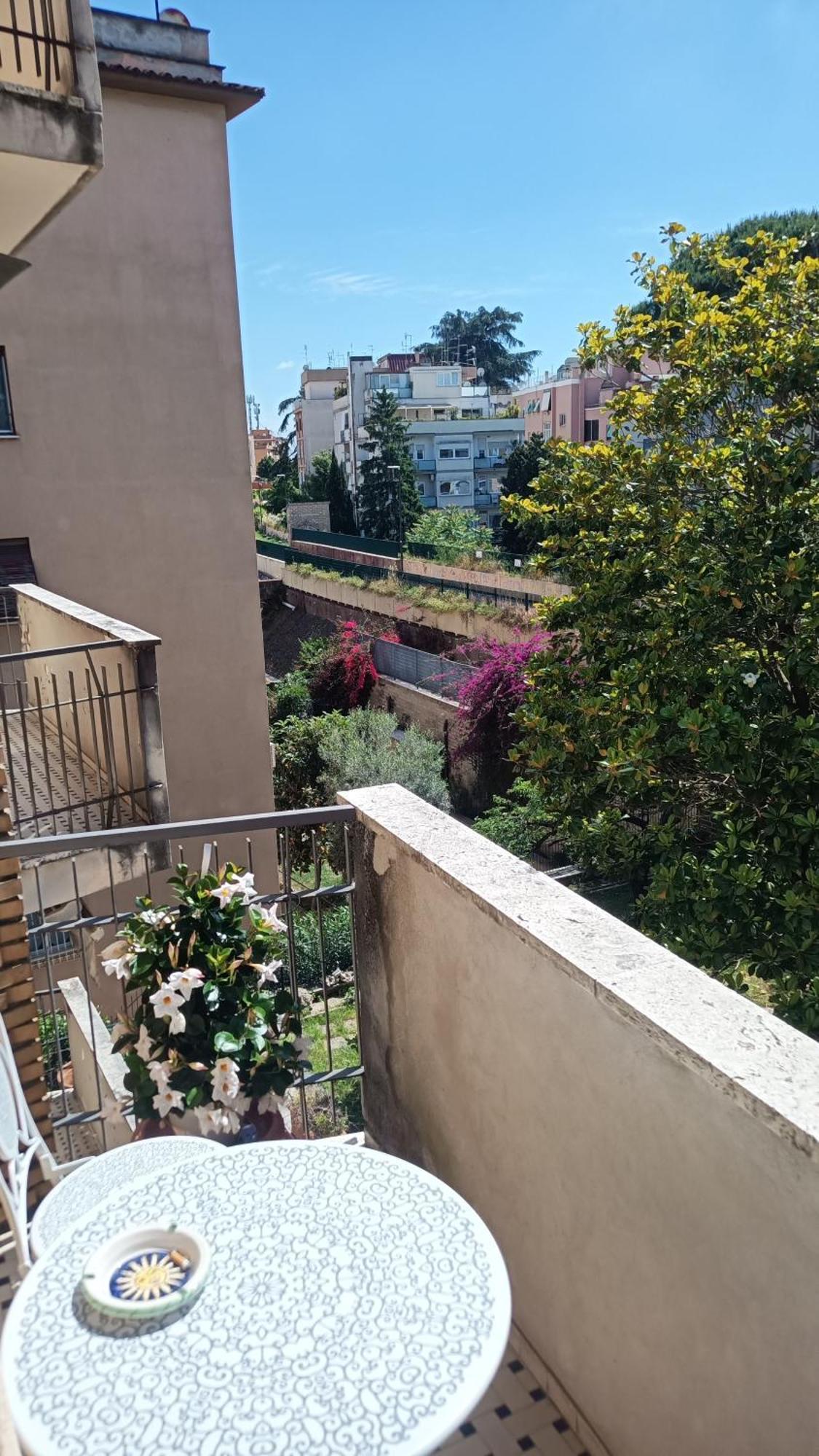 Holiday home Rome Apartment Appiano Fs Wifi Netflix Sky 2 Stops From San Pietro