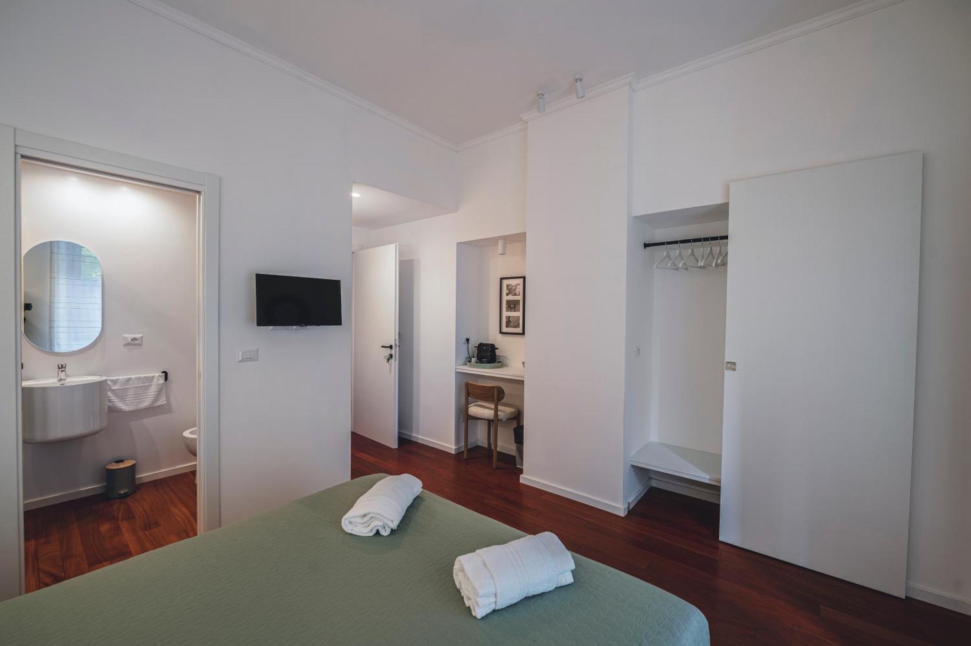 Habitat 42 Guest house *