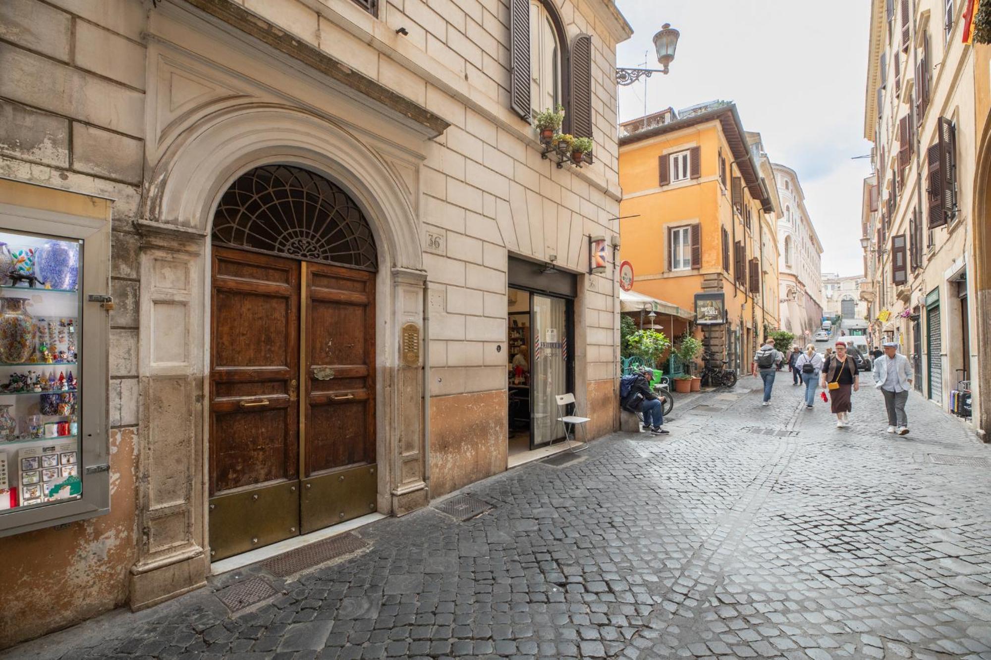 Iflat Trevi Charm, Elegant & Comfy Escape *