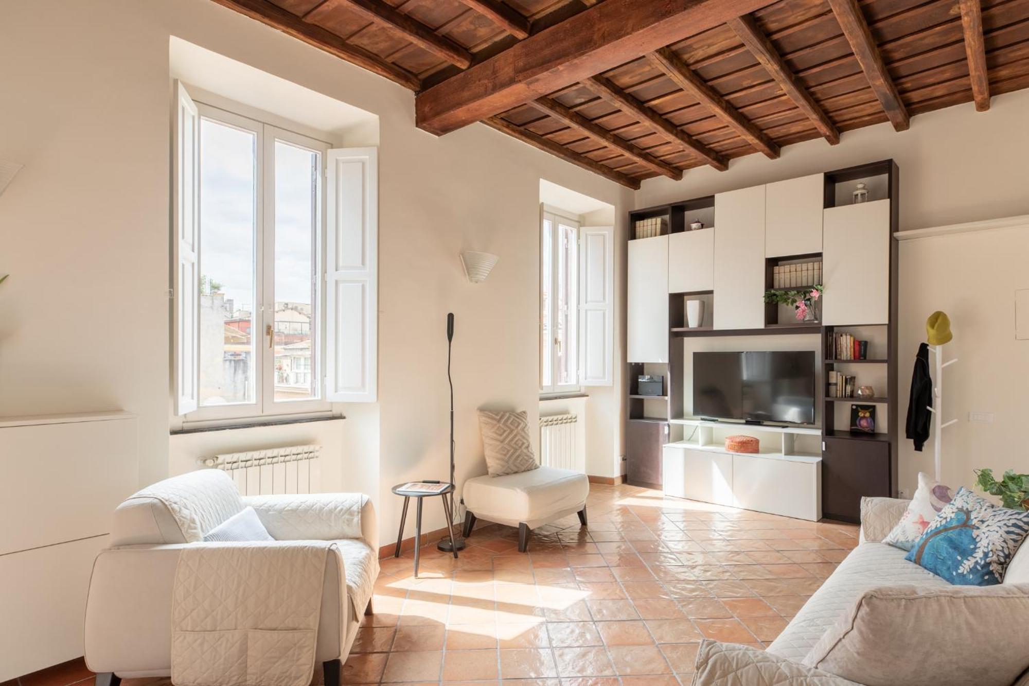 Apartment Iflat Trevi Charm, Elegant & Comfy Escape *