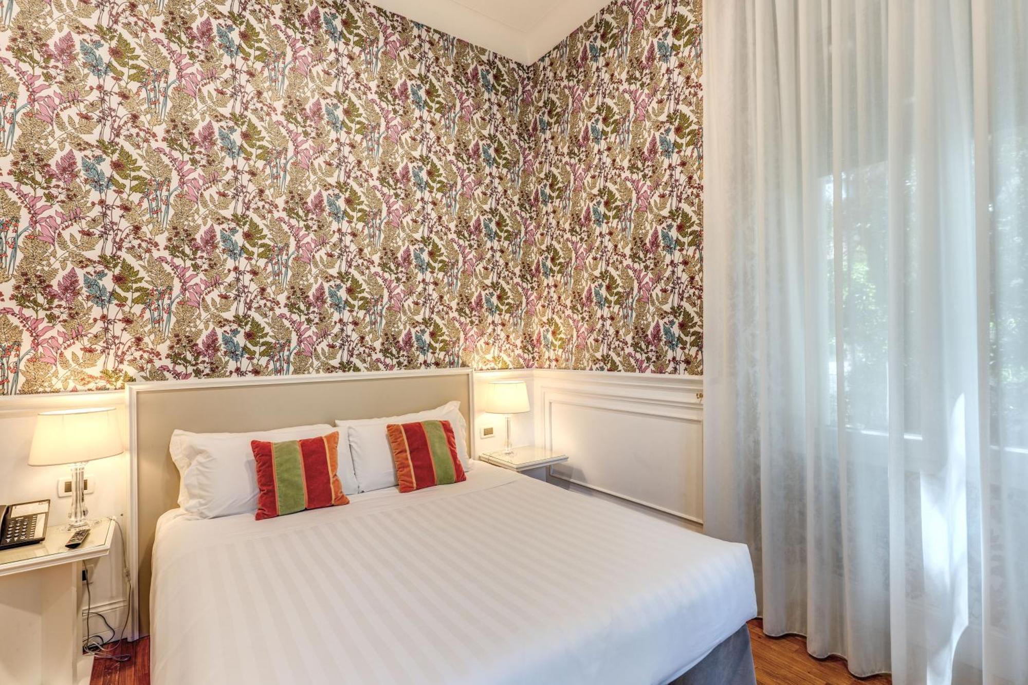 Mangili Garden Hotel 3*