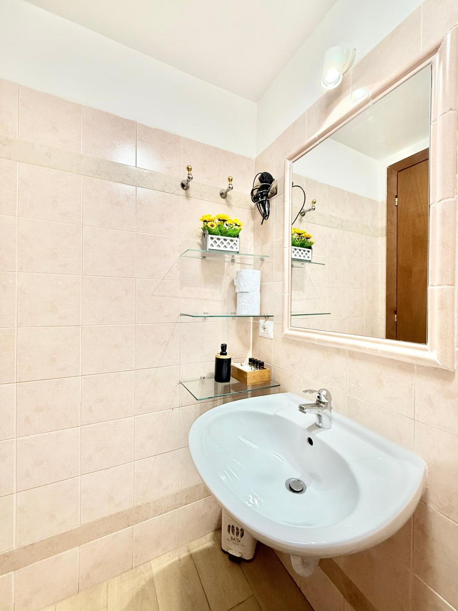 A.d Vatican House Apartment