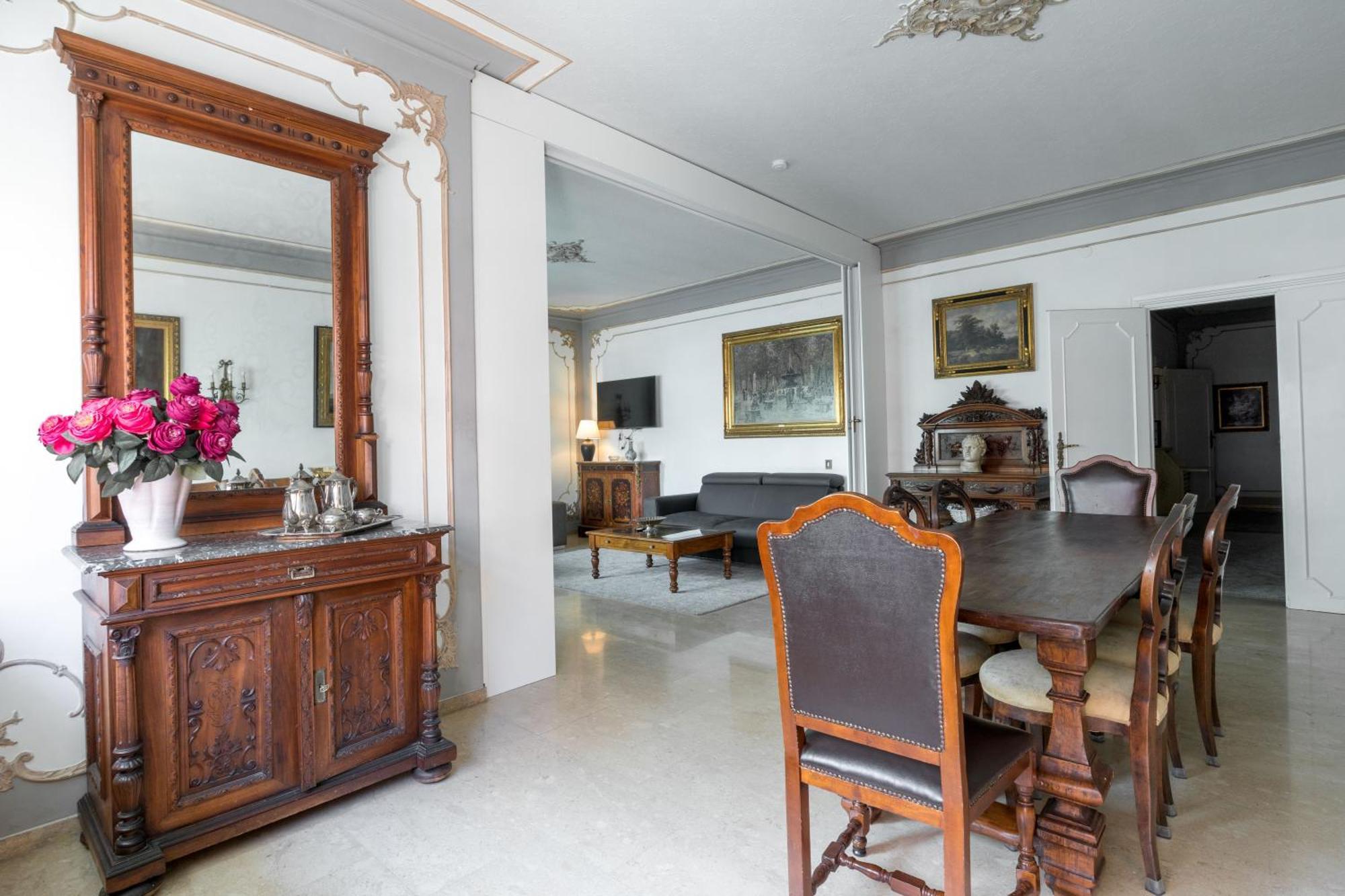 The Majestic In Vatican Apartment