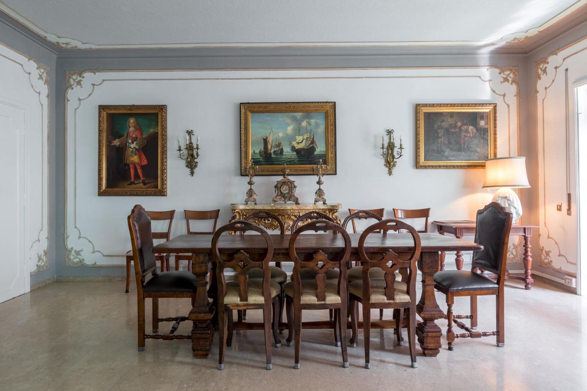 The Majestic In Vatican Apartment