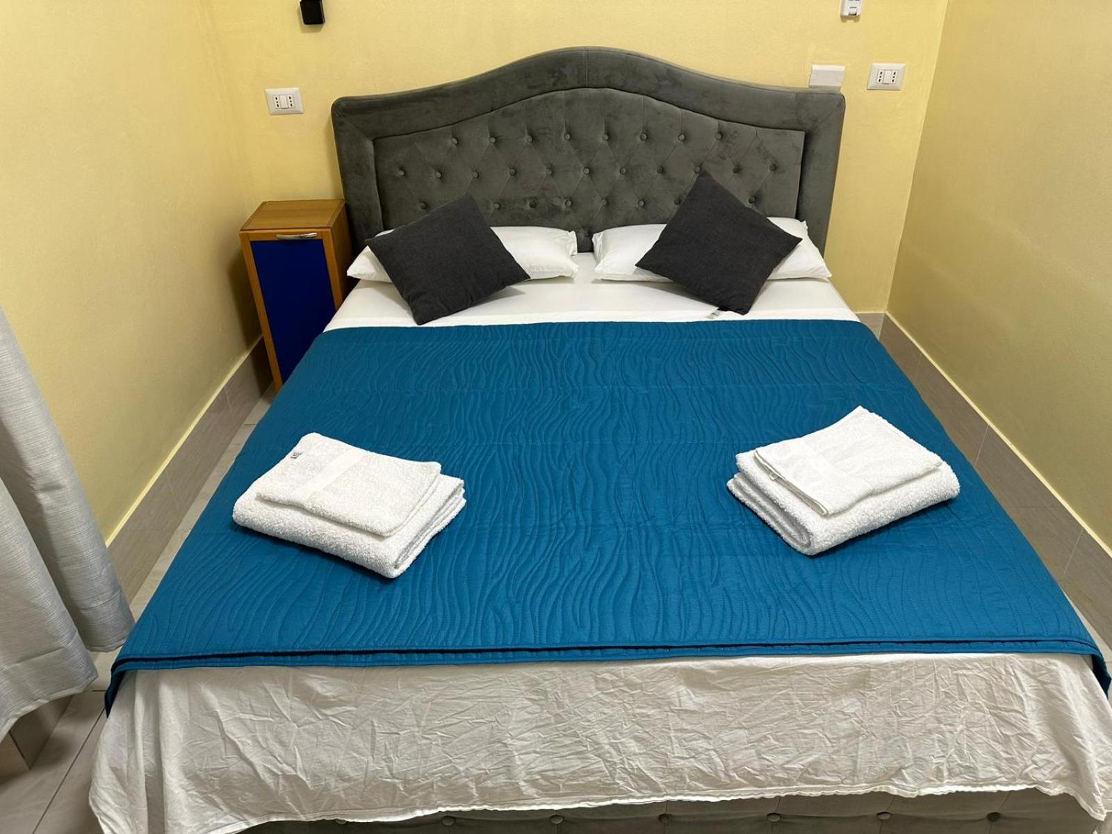 Bed & Breakfast Turati Termini *